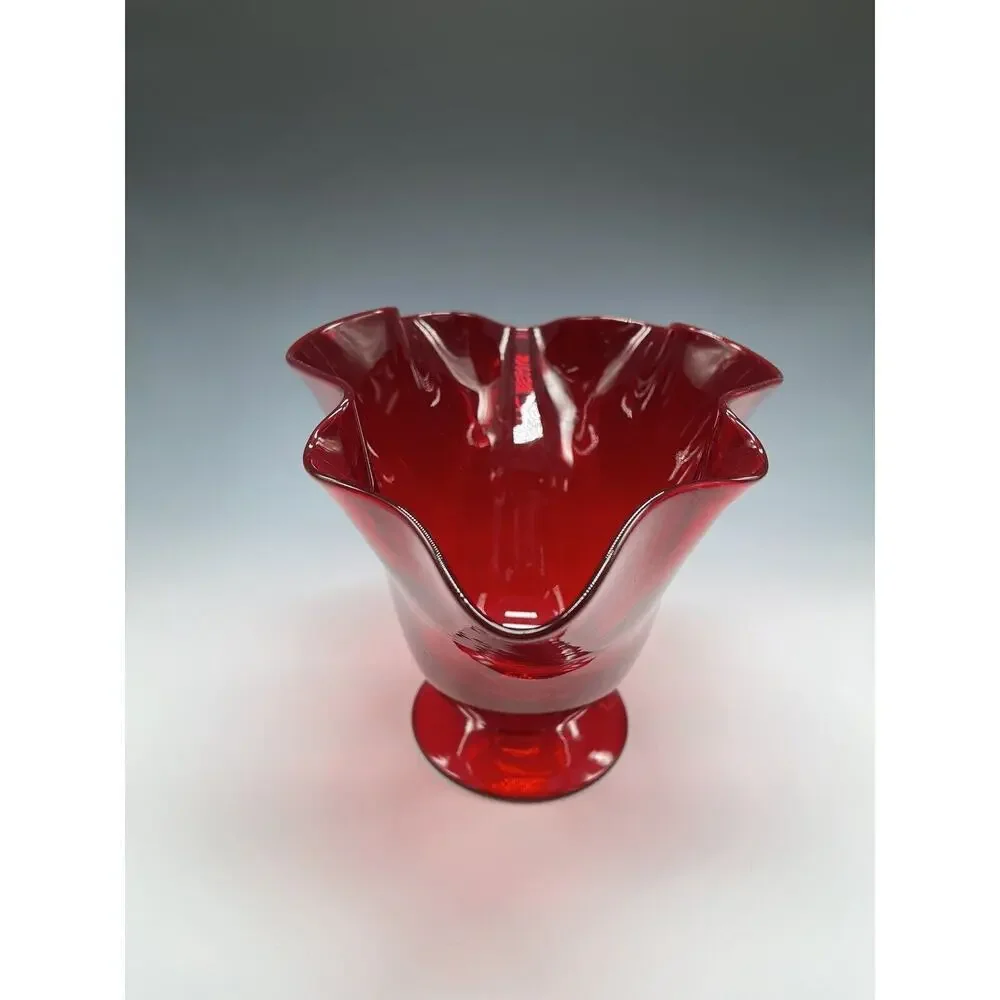 Vintage Pairpoint‎ Gunderson Glass Ruby Red Fan Vase Ruffled Pedestal Oval